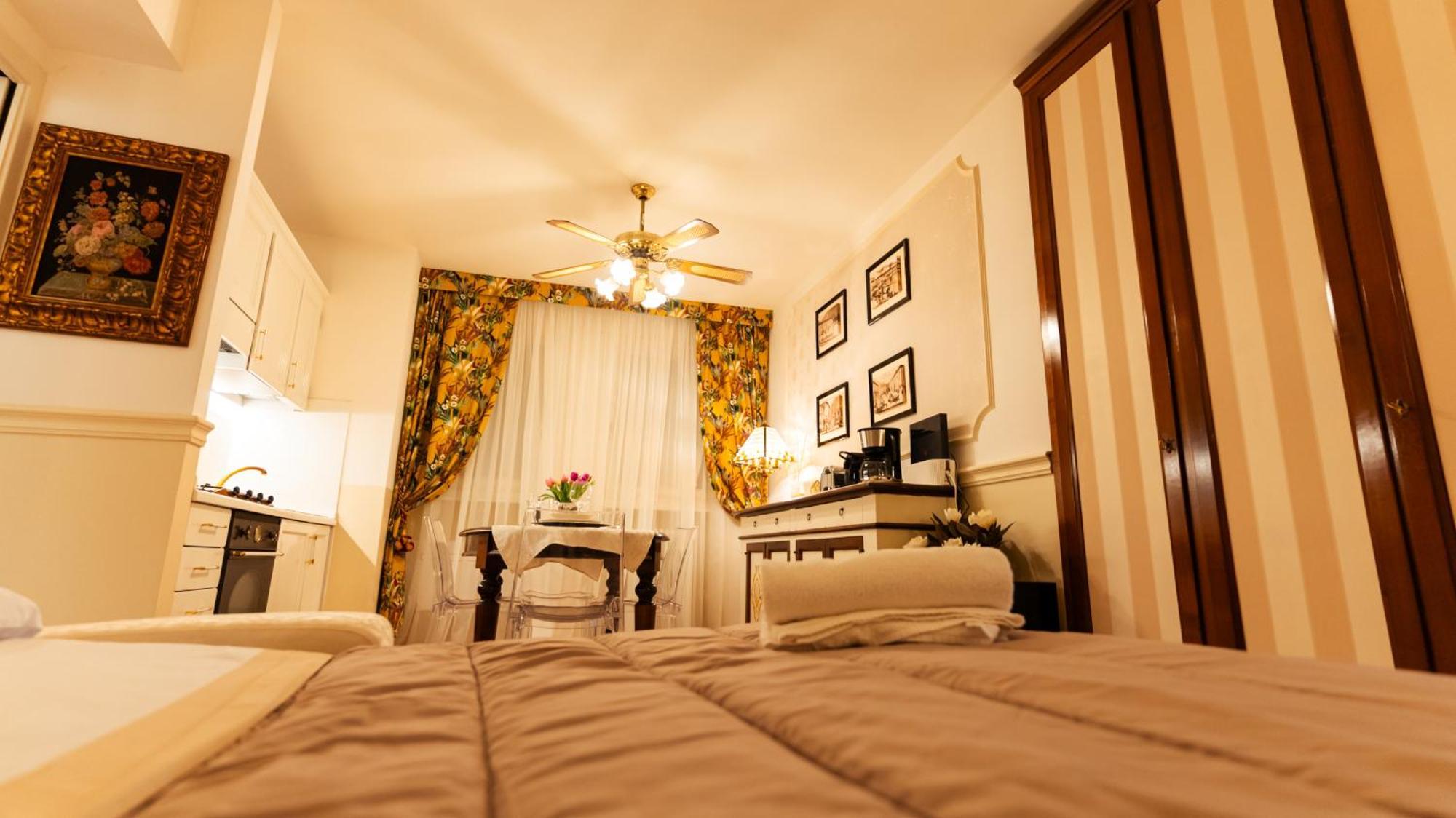 New Cozy Apartment - City Centre Lecco Exterior foto
