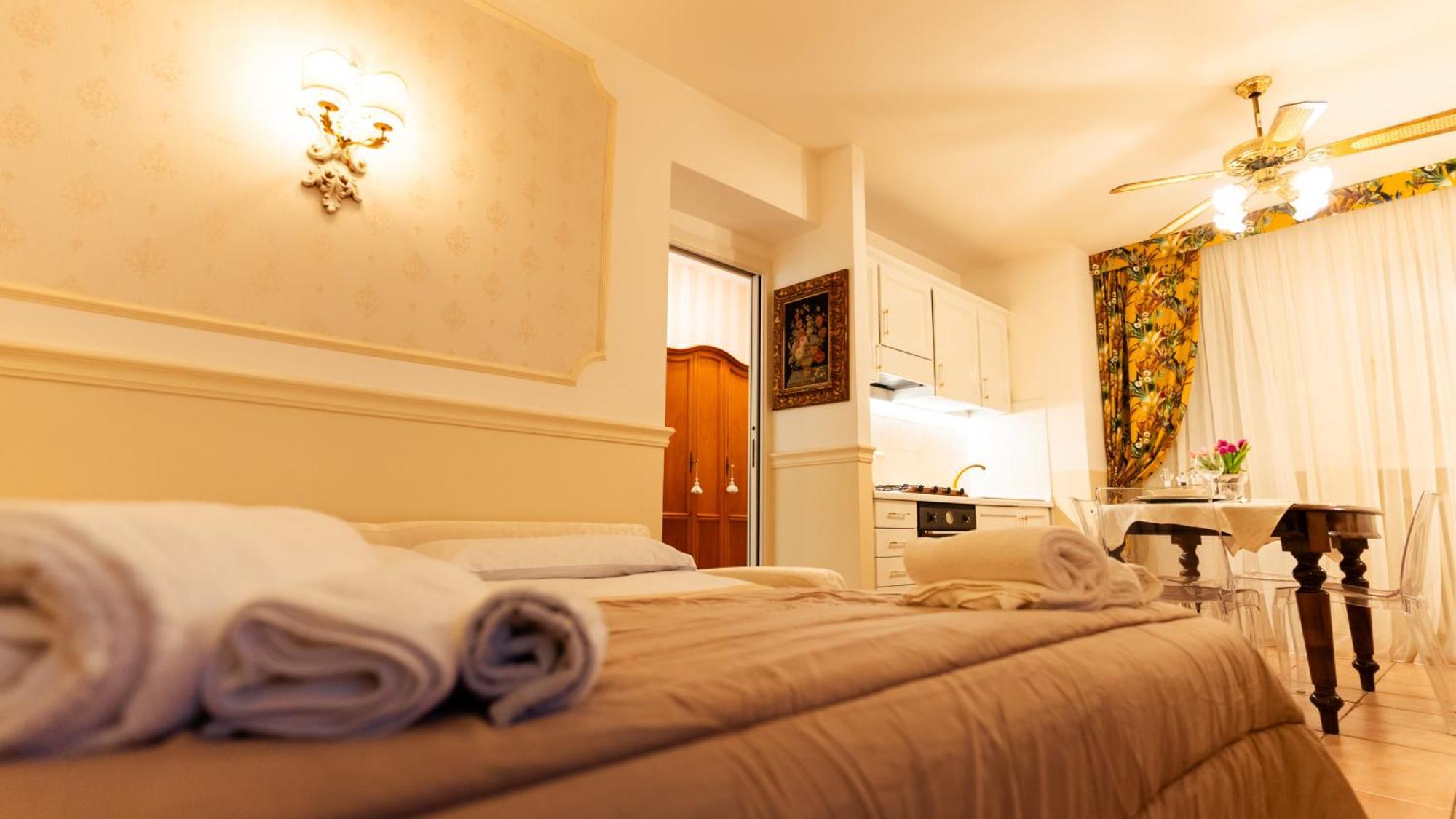 New Cozy Apartment - City Centre Lecco Exterior foto