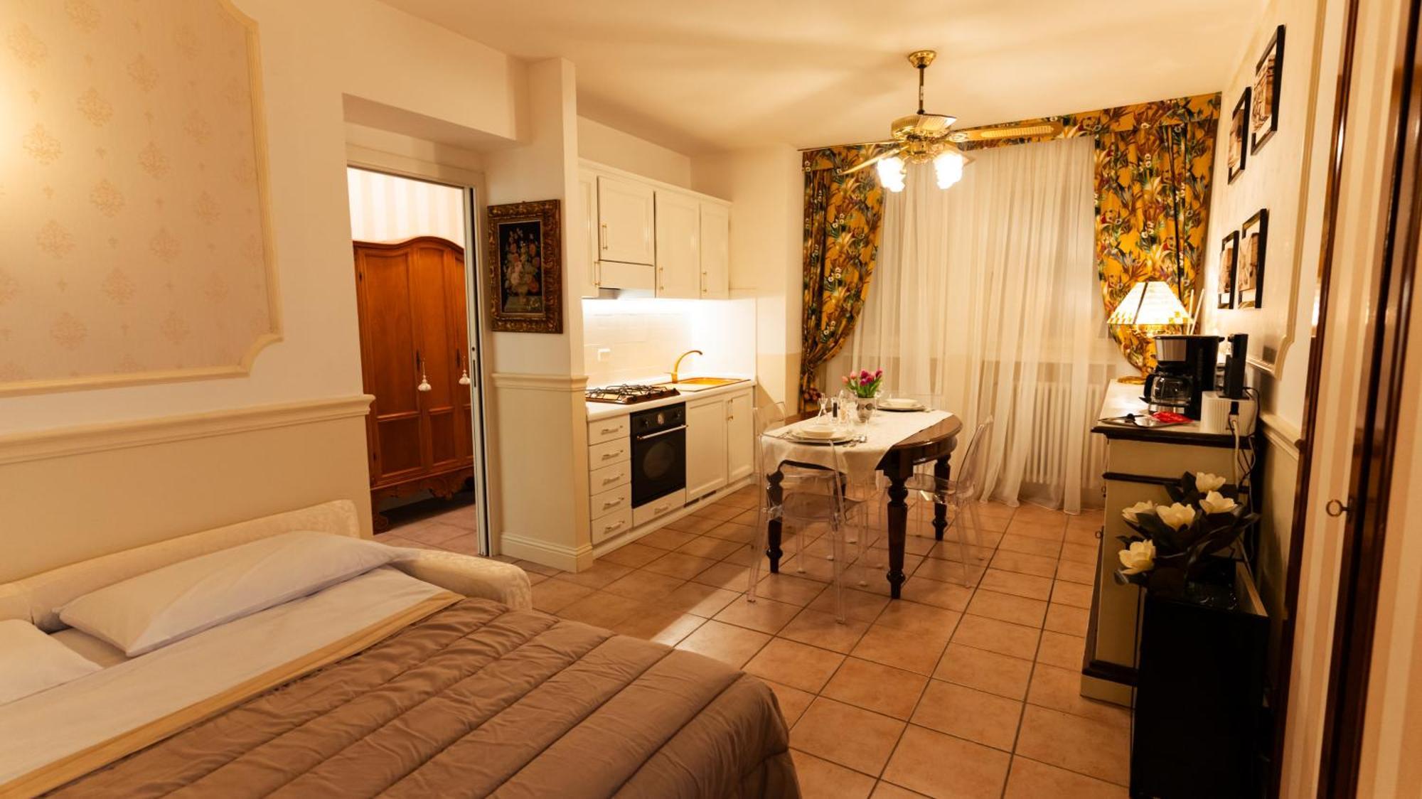 New Cozy Apartment - City Centre Lecco Exterior foto